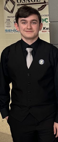 Xander Tester at districts
